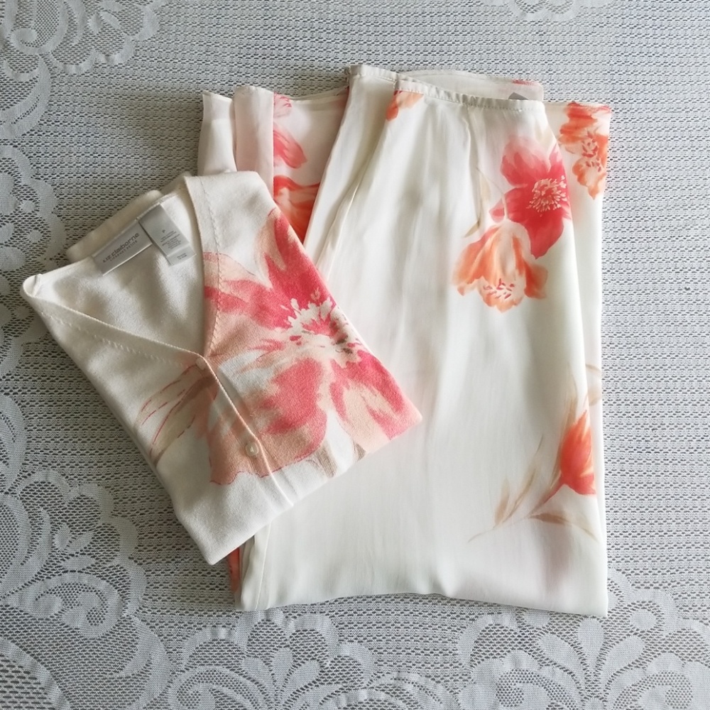 🌺 Liz Claiborne flower cardigan & skirt set 🌺